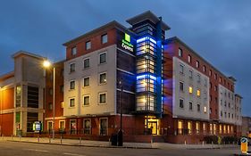Holiday Inn Express Stevenage By Ihg